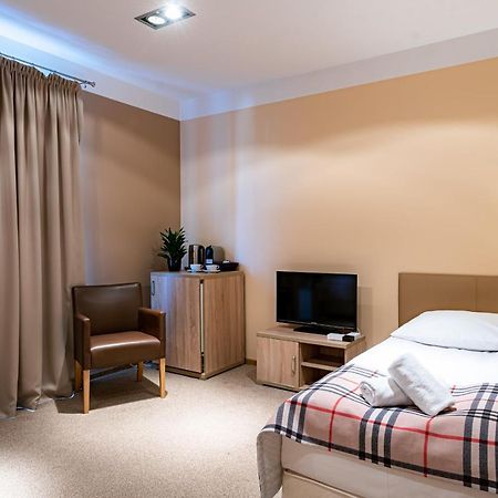 Hotel Dobre Z Lasu سوليتس كويافسكي المظهر الخارجي الصورة