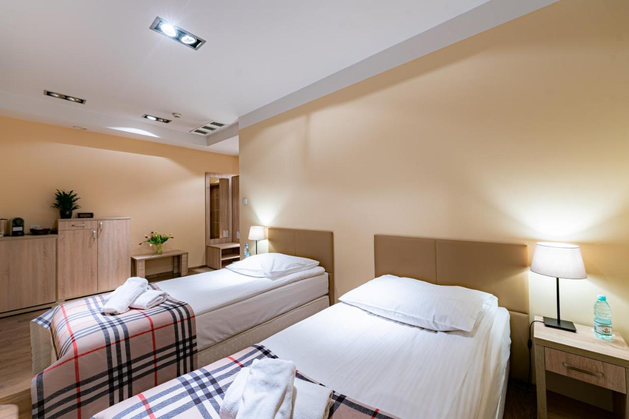 Hotel Dobre Z Lasu سوليتس كويافسكي المظهر الخارجي الصورة