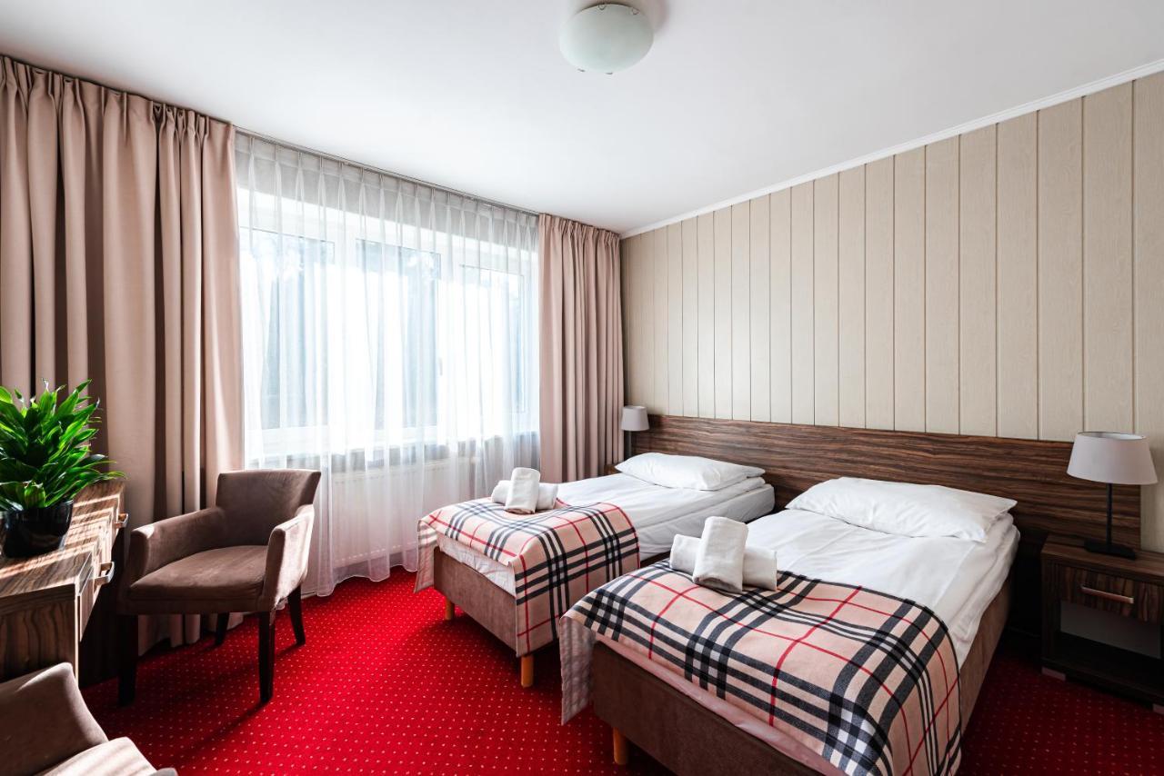 Hotel Dobre Z Lasu سوليتس كويافسكي المظهر الخارجي الصورة